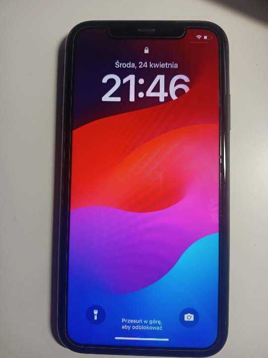 Iphone 11 64 GB czarny stan bardzo dobry