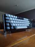 Teclado Mecânico 60% | Hot Swappable | USB-C | Retroiluminação Amarela