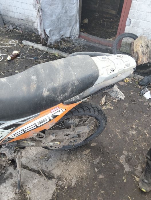 Продам кросовика 250кубіків