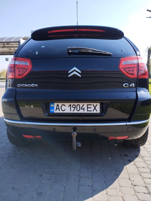 Авто має страховку