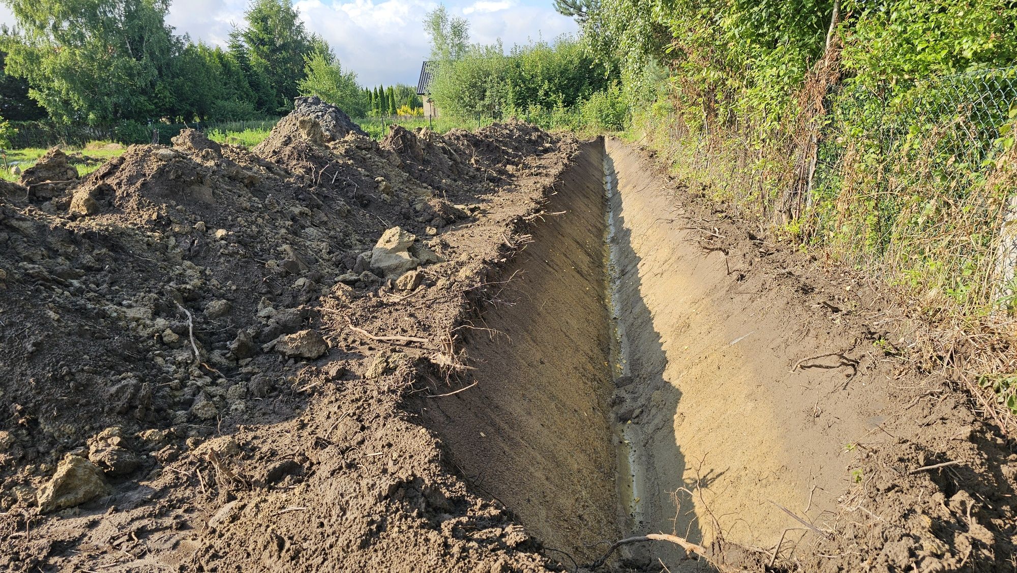 Usługi koparko-ładowarką