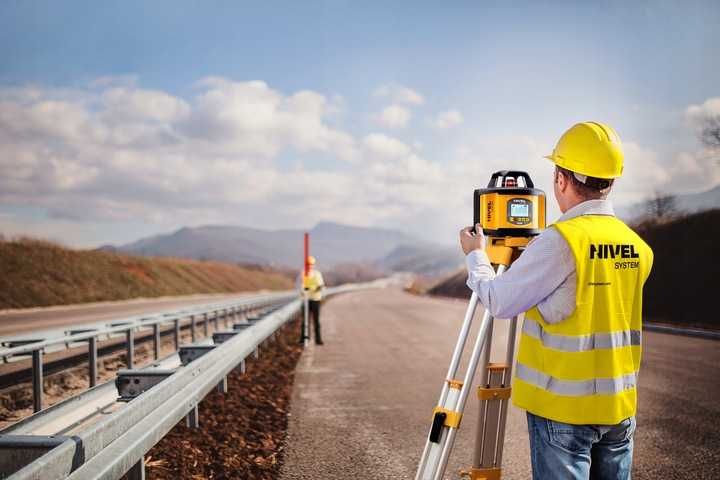 Niwelator laserowy NL540 komplet spadki negocjuj cenę!