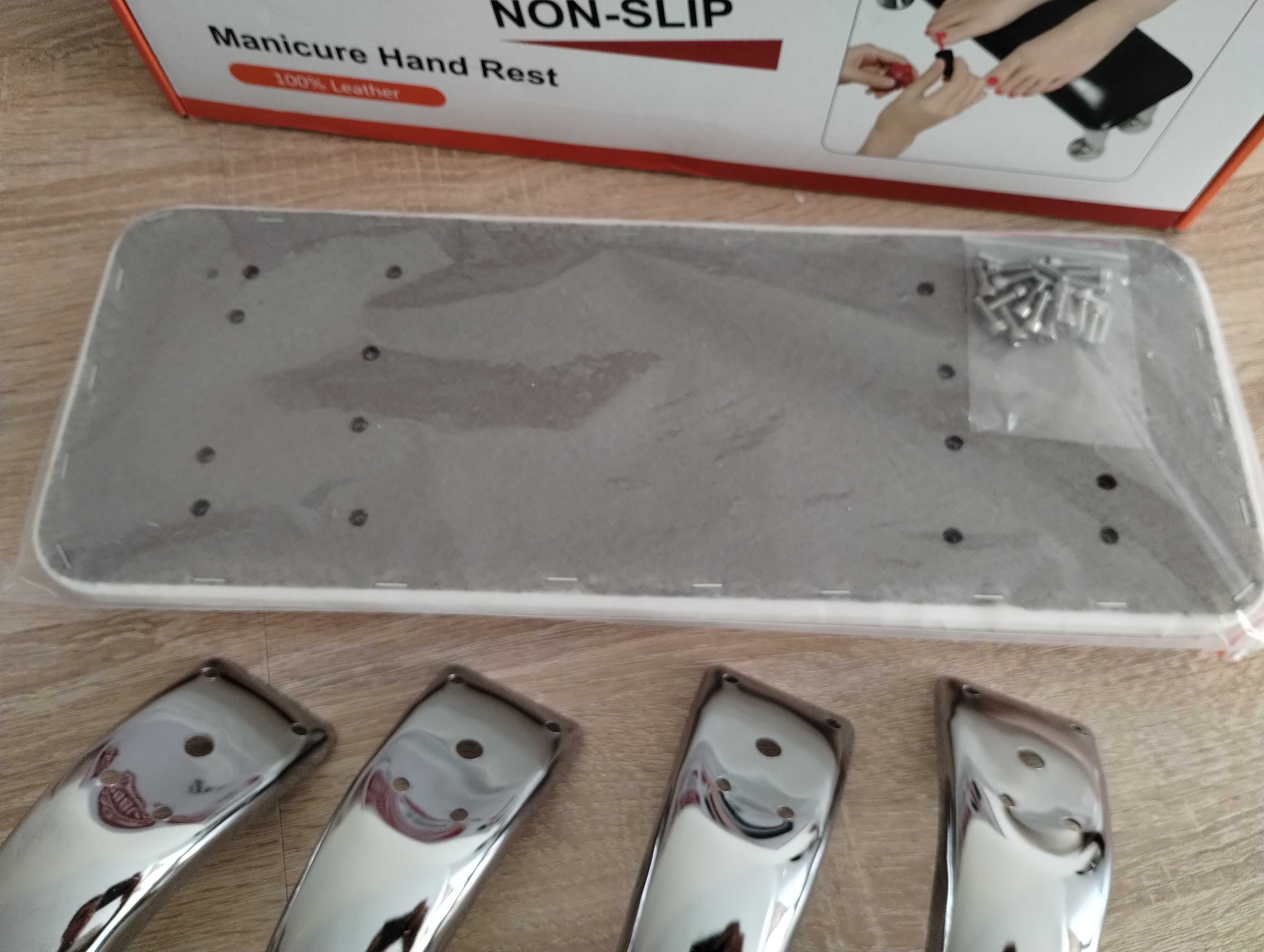 Stołek do pedicure BIAŁY, podnóżek