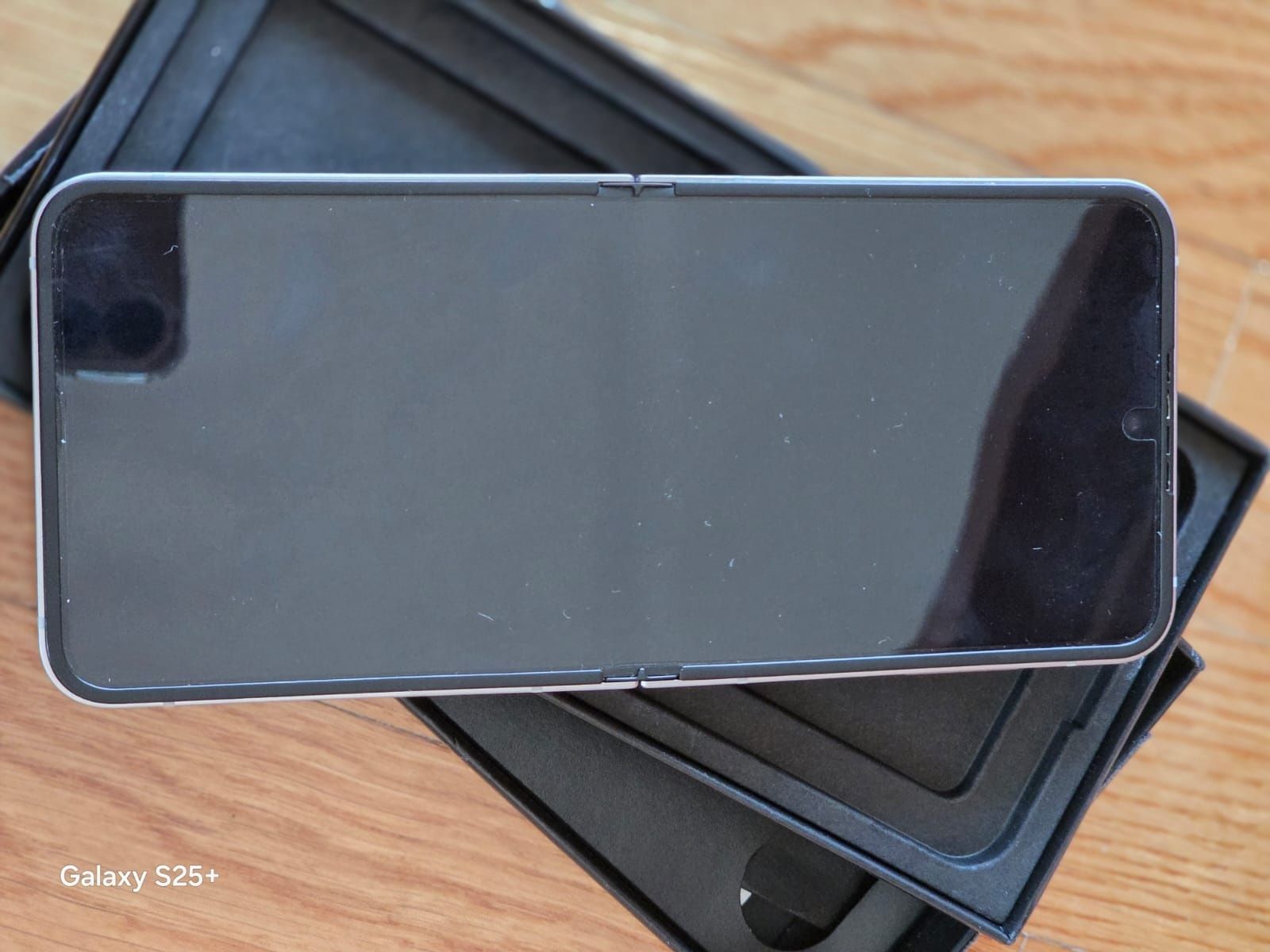 Samsung Galaxy Z Flip6