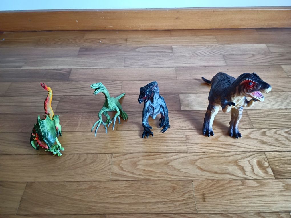 Conjunto de 11 dinossauros
