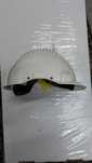 Kask ochronny 3M biały