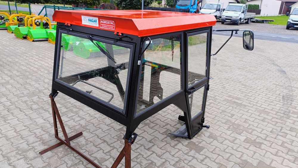 Kabina Ursus c-330 C-330M C-328 bez błotników NAGLAK C360 MF AGROSTAL