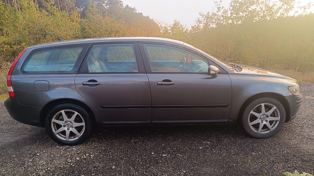 Volvo V50 2.4  5 cylindrów Sprawny