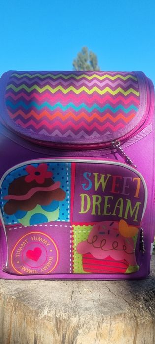 Шкільний портфель