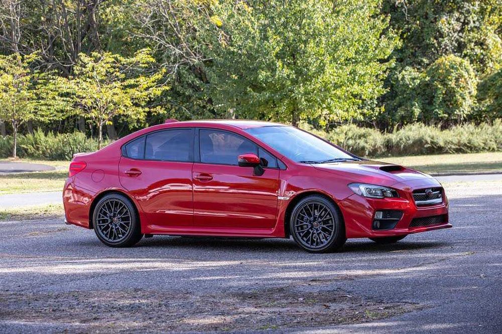Subaru WRX STI Base      2016