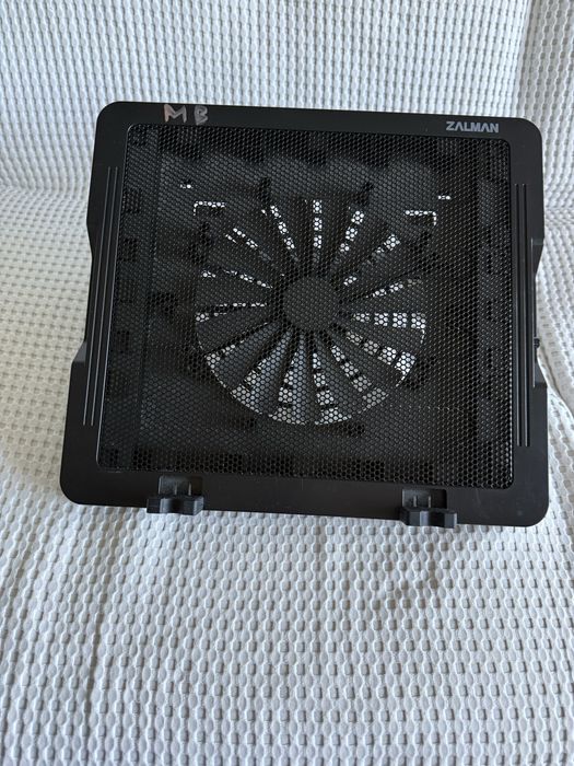 Wiatrak podstawka pod laptopa stan BDB