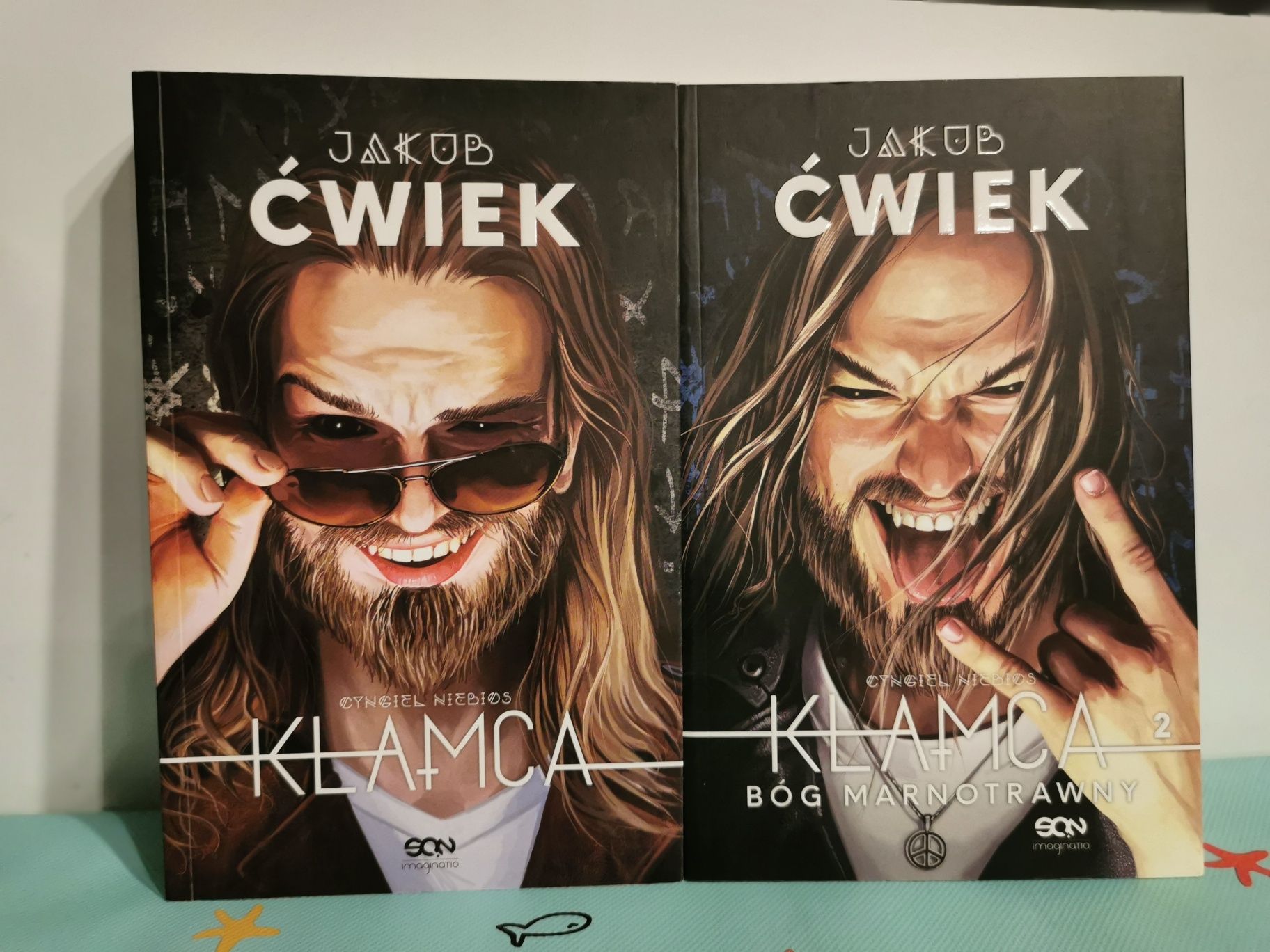 Jakub Ćwiek "Kłamca" (1,2), "Stróże" - 3 książki