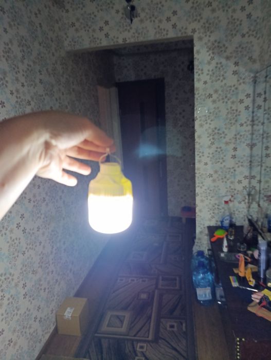 Led лампа акумуляторна