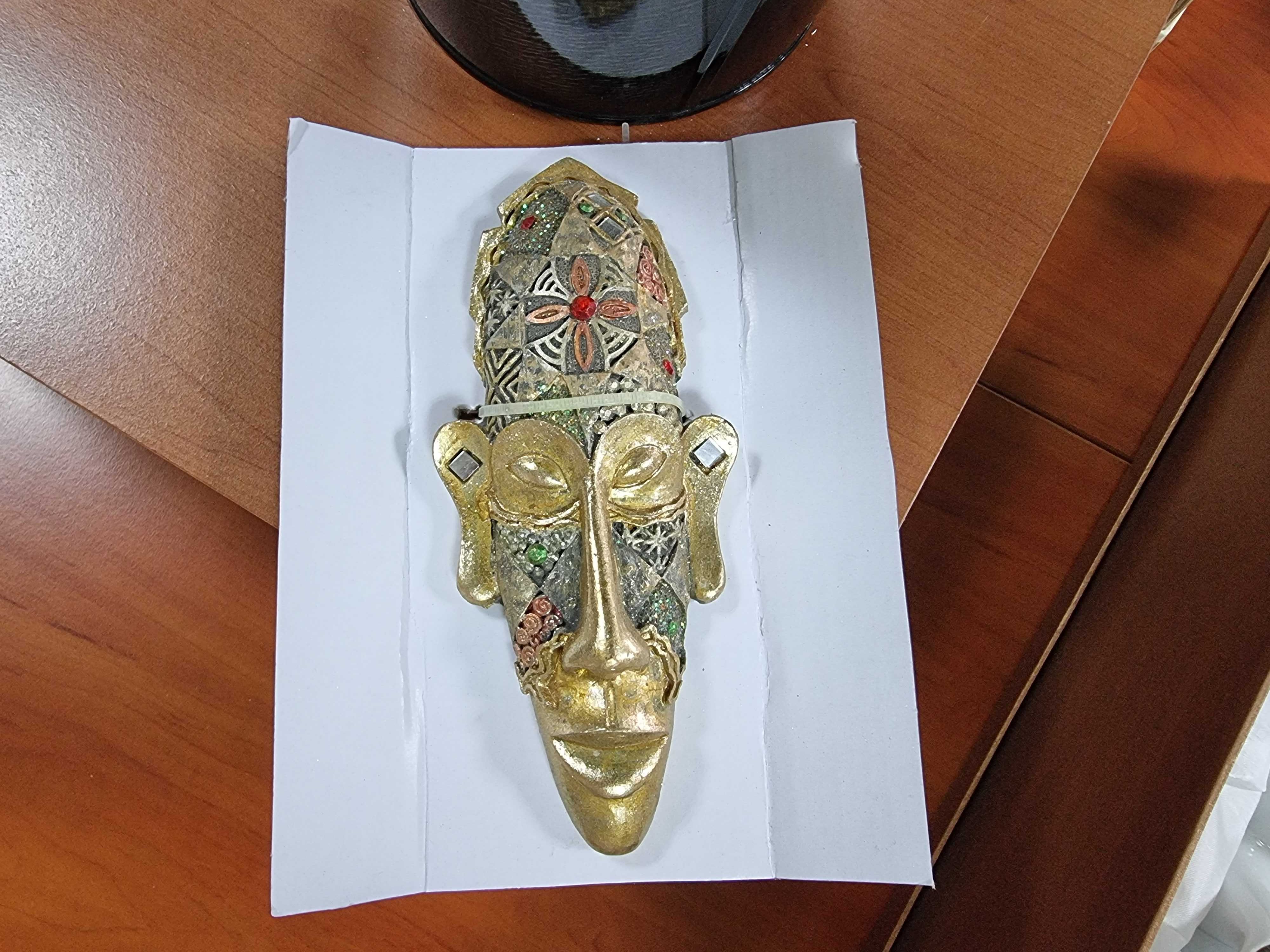 maski etniczne egzotyczne złote totem maska złota pozłacana z Bali