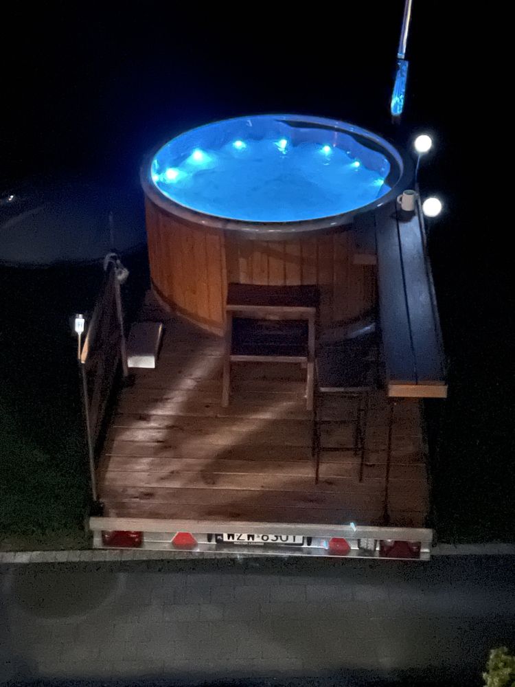 Mobilna balia/jacuzzi na wynajem, z dowozem, Całoroczna, podgrzewana.