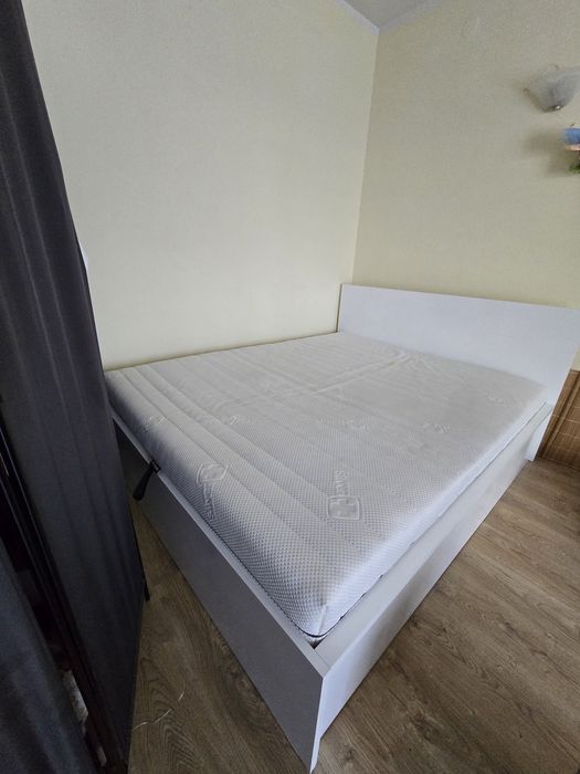 Łóżko z materacem H3 160 x 200 i pojemnikiem