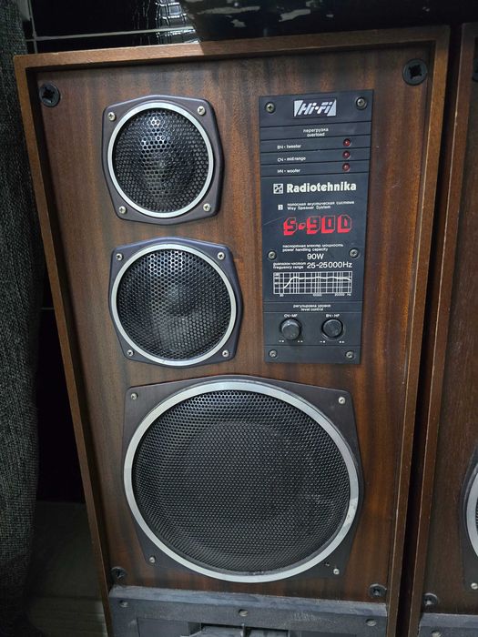 усилитель Бриг-001 и колонки Radiotehnica S90D супер состояние