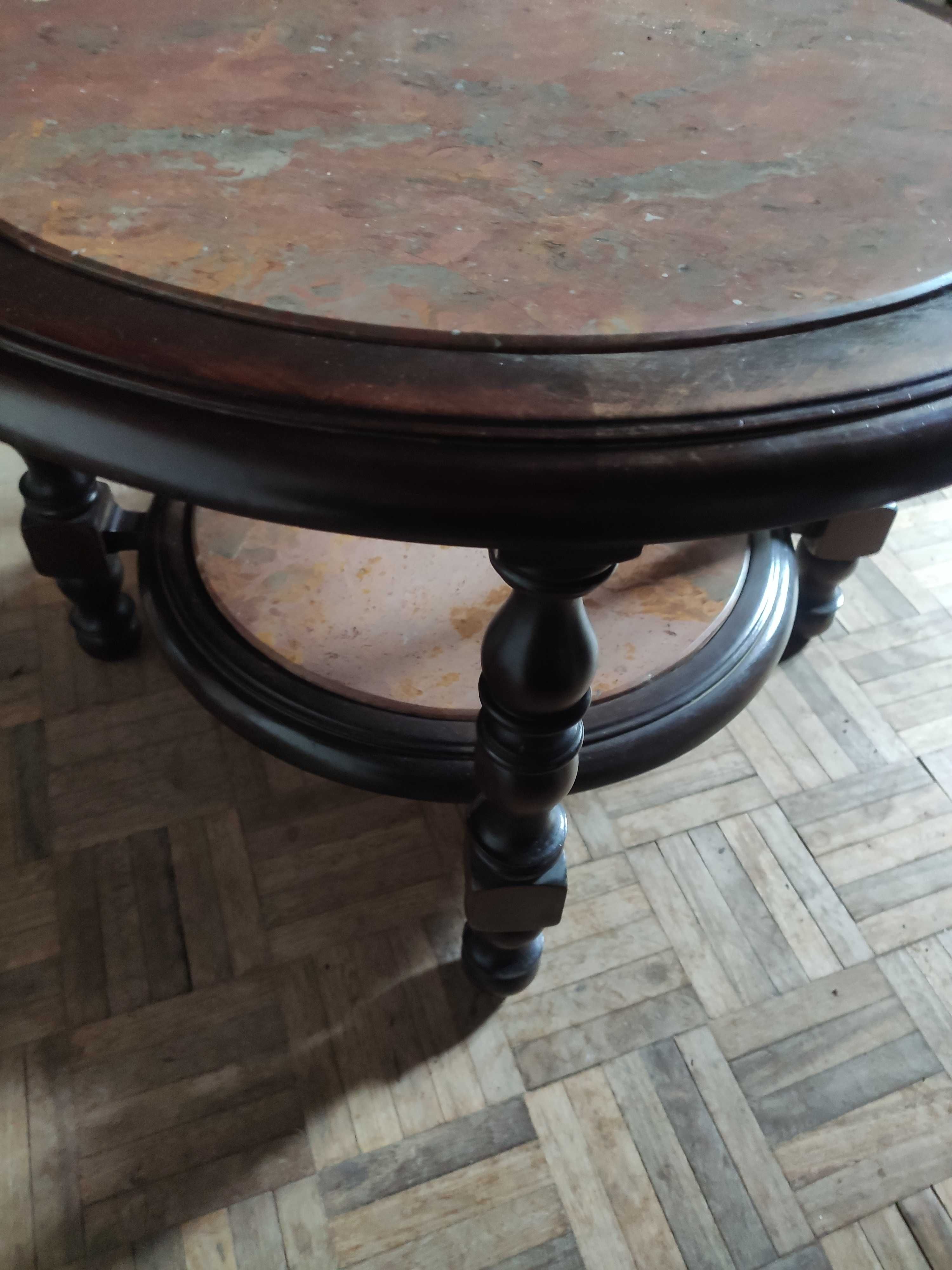 Mesa de centro em mármore e madeira de carvalho
