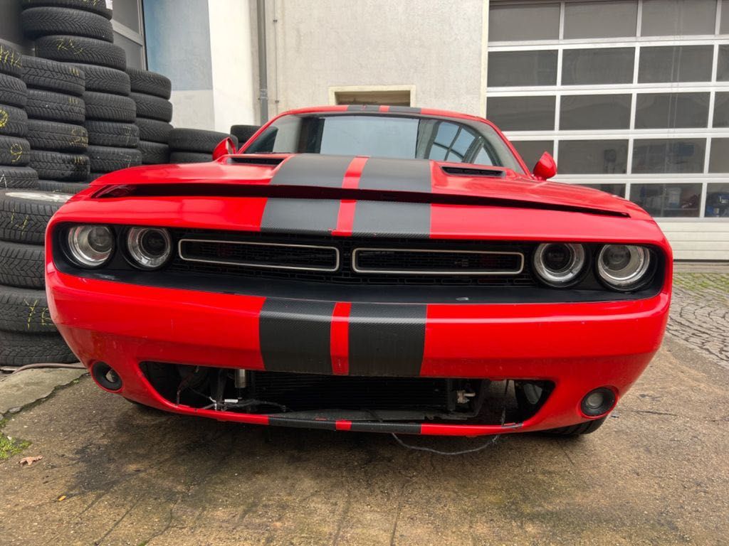 Бампер Dodge Charger Challenger решітка бампера та ін. запч. разборка