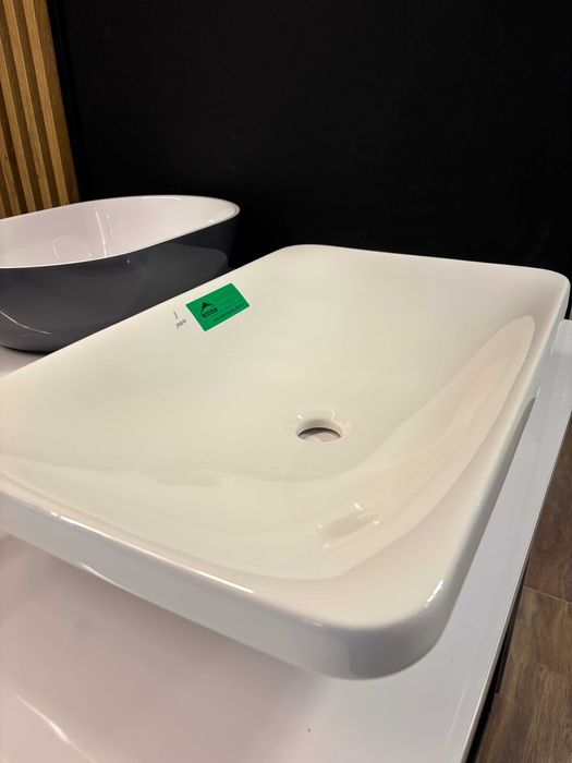 Umywalka nablatowa Laguna 450x450x130