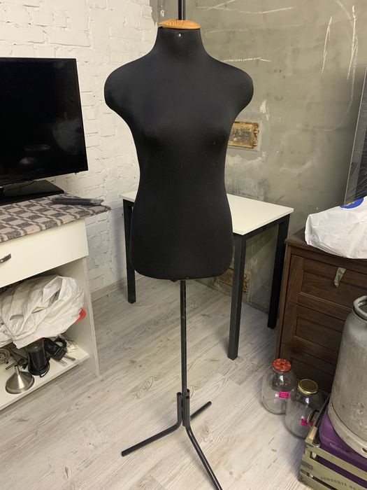 Манекен Портновский для пошива одежды на треноге для шитья