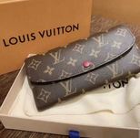 LOUIS VUITTON Emilie Różowa czerwona klamra