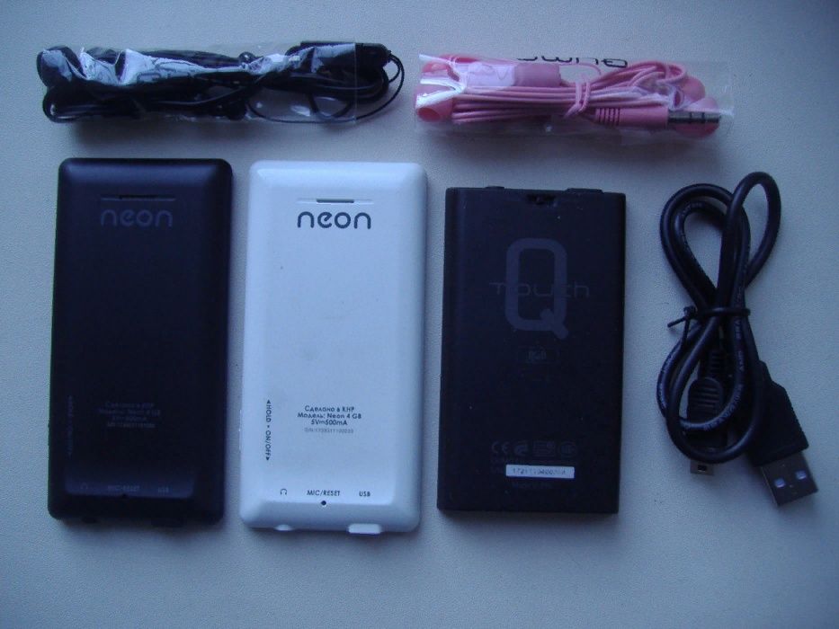 MP3 плеер QUMO NEON 4Gb (под перепрошивку,восстановление или запчасти)