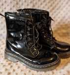 Czarne glany Reserved 32