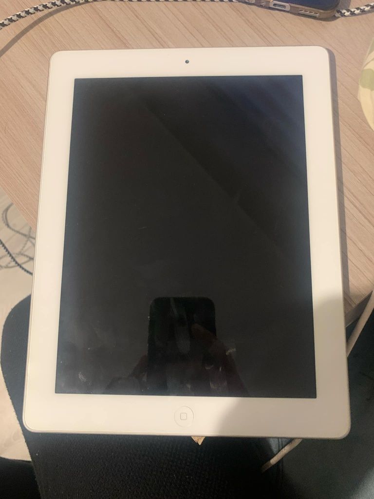 aipad 2 16Gb w dobrym stanie