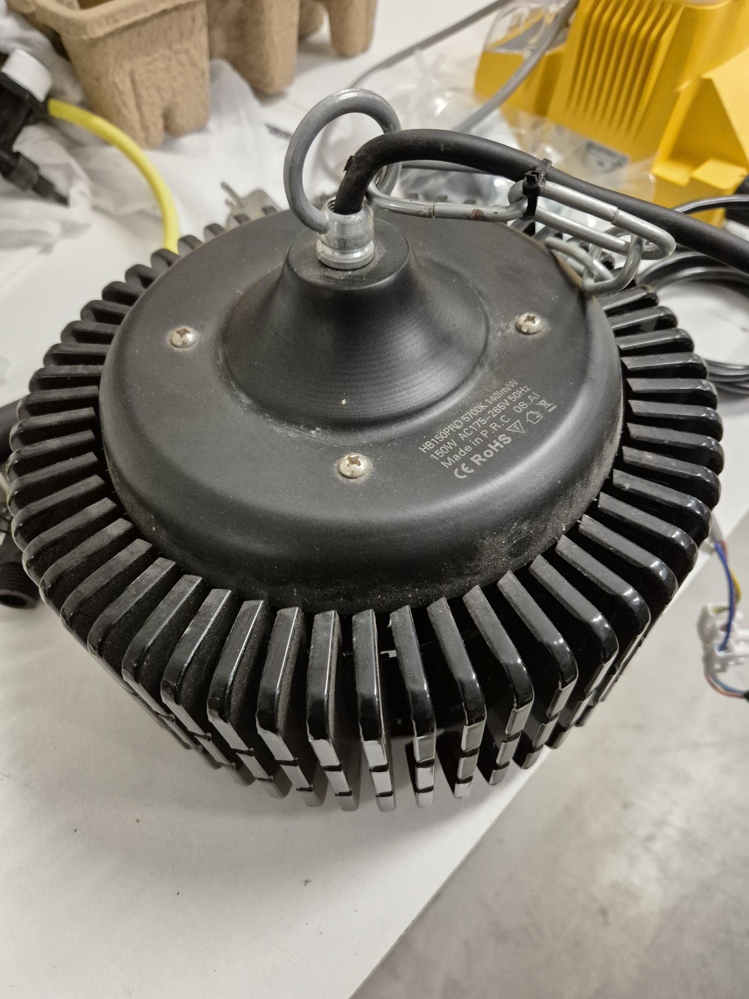Projetor Led 150W 5700K com Campânula