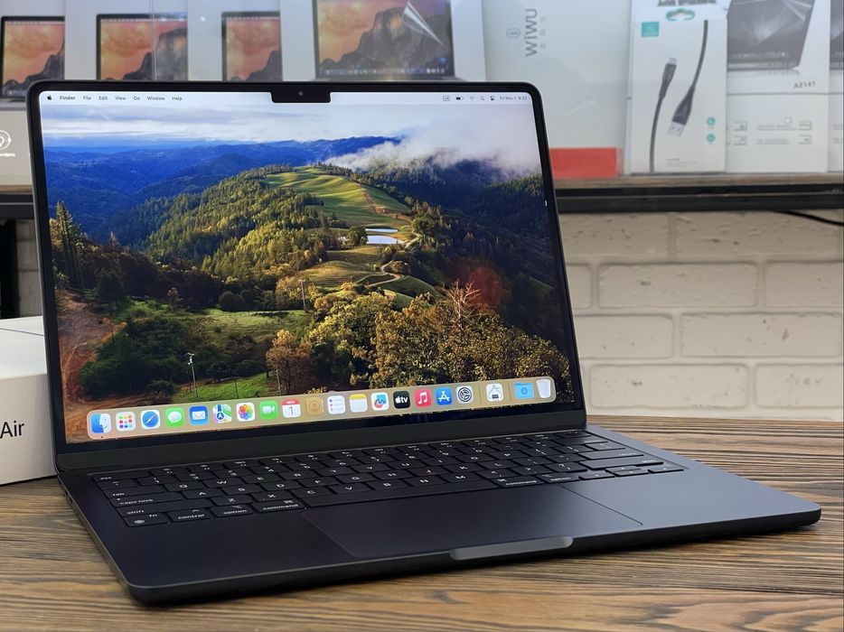 MacBook Air 13 M3 2024 Midnight 16/256 Gb (MC8K4) Магазин Гарантія