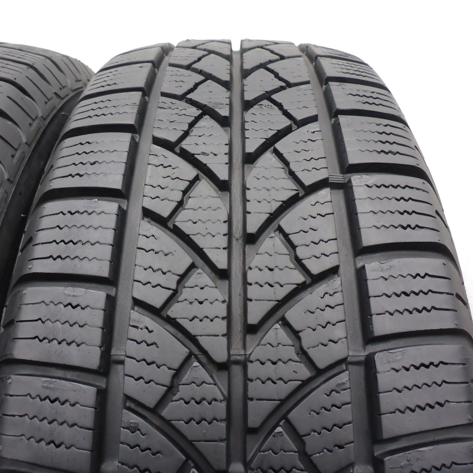 215/65/16C Bridgestone 215/65R16C 106/104T Blizzak LM18C Zima 2020 8mm