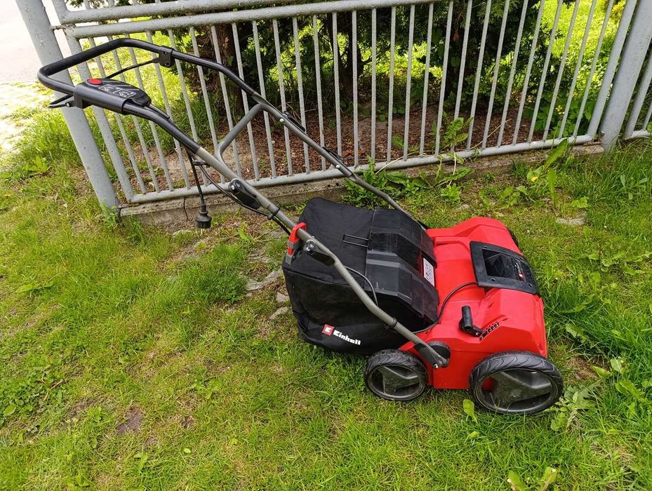 Wertykulator elektryczny Einhell GE-SA 1640 moc 1600W 40cm z koszem