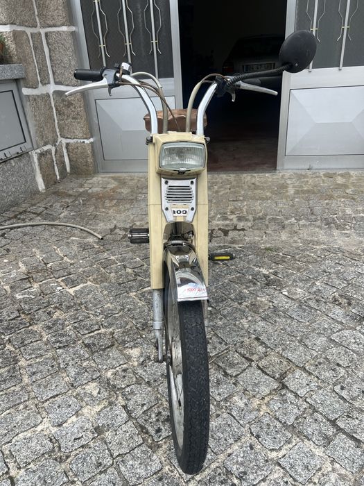 Peugeot 103 em excelente estado