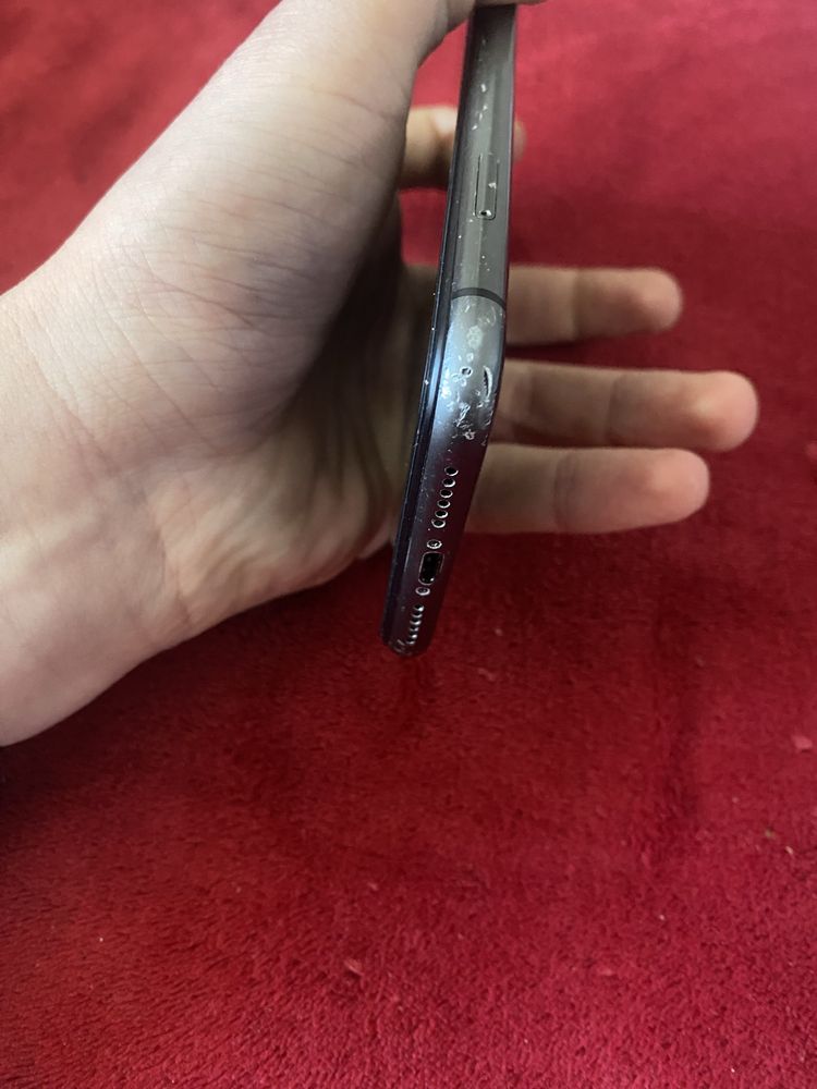 Iphone 11|64 GB .