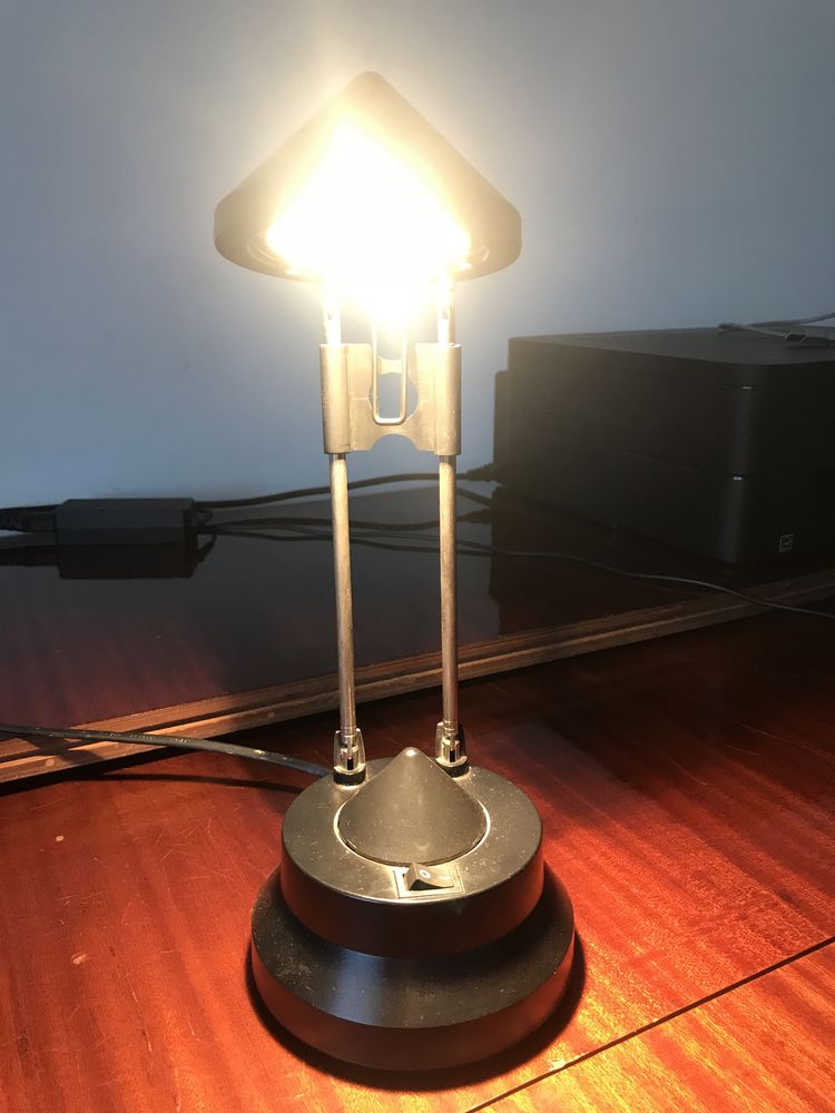Candeeiro de secretária