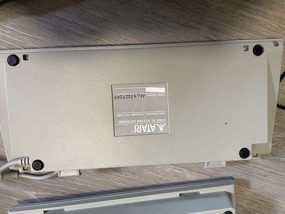 Atari XEGS konsola retro, BOX