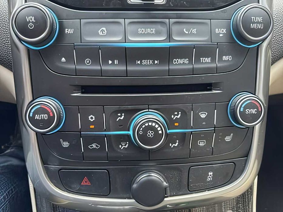 Chevrolet Malibu      2015