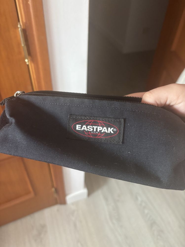 Estojo eastpak original