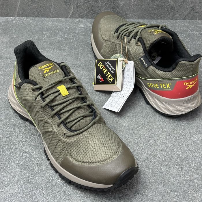 ОРИГІНАЛ 100 % Водонепроникні Кросівки Reebok Gore tex GX3601 /42.5 р