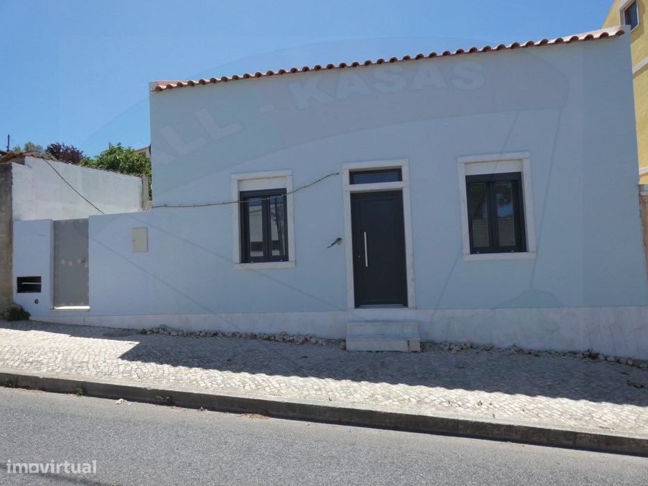 Belas, Idanha, Moradia independente, completamente renovada.