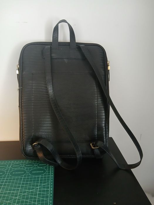 Vendo Mochila Portátil Preto