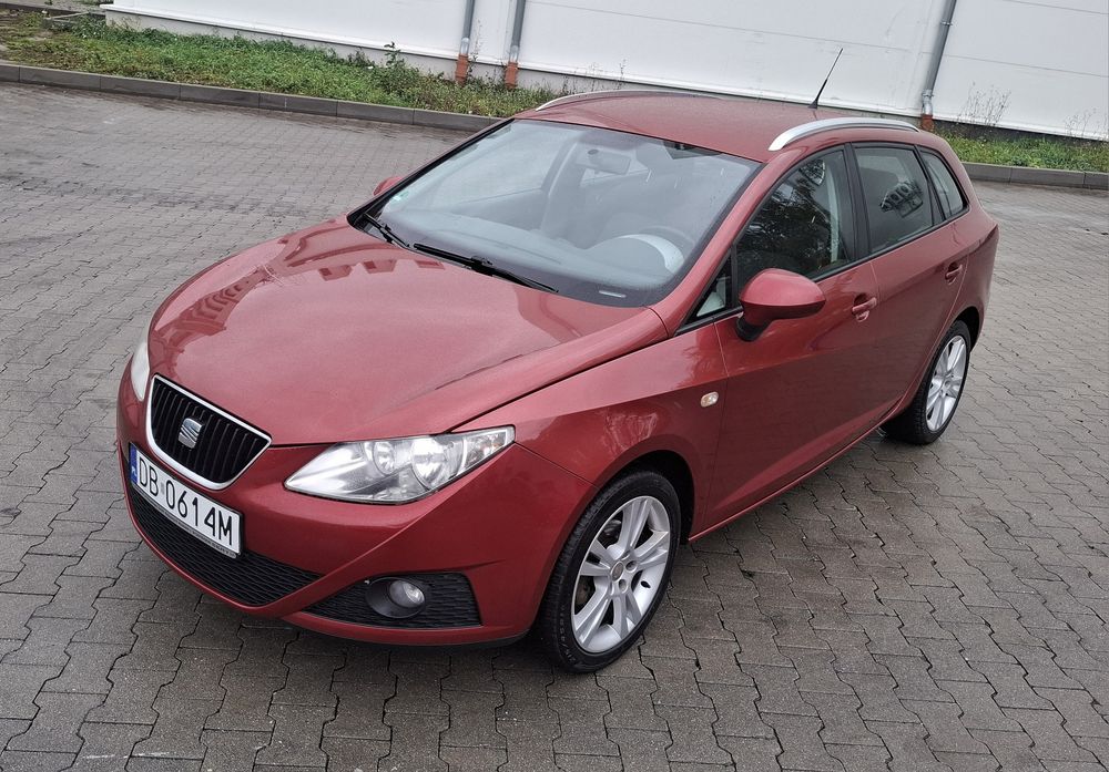 Seat Ibiza 2010r Kombi 1.4mpi Climatronic Alu Stan B.DB Zarejestrowana