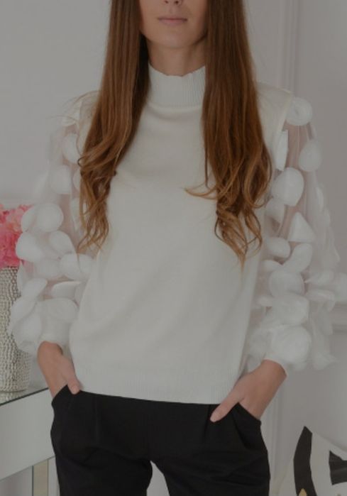 Bluzka sweterek tiulowe rękawy