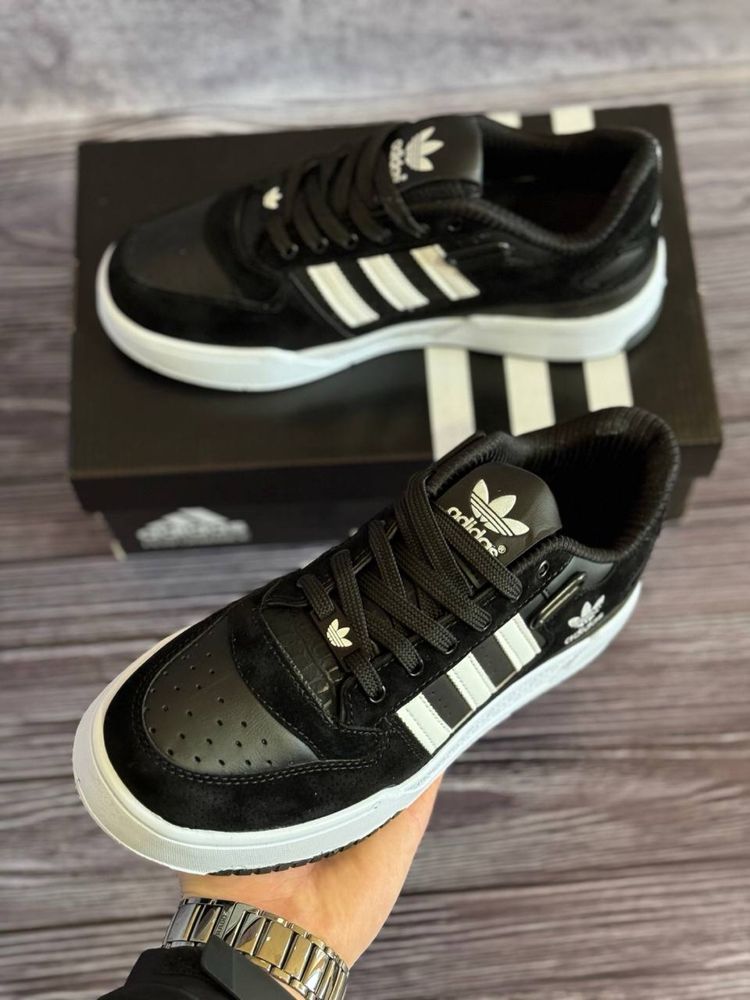 Чоловічі кросівки Adidas Forum Low Black White