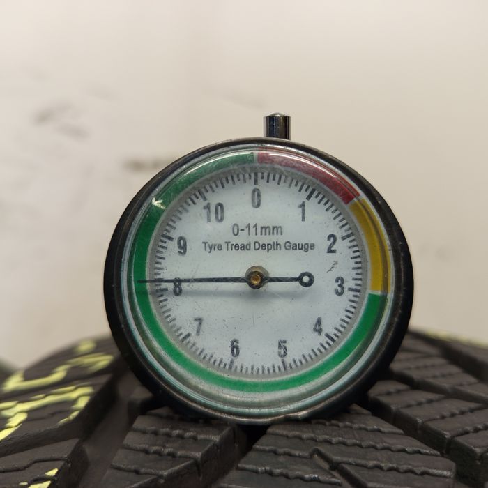 195/65R15 Uniroyal WinterExpert