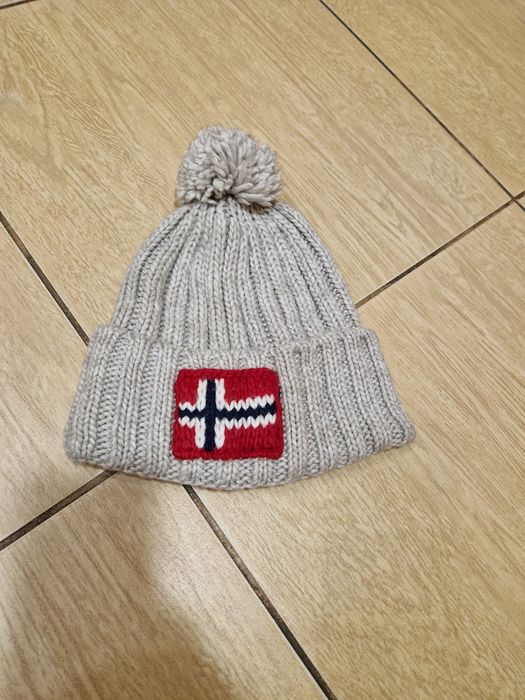 Шапка женская Napapijri