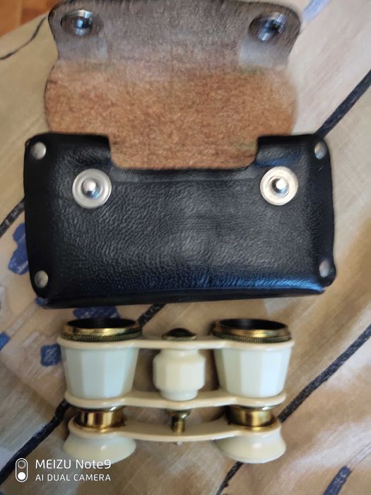 Бинокл теотральный ствринный 1948-1950 годов