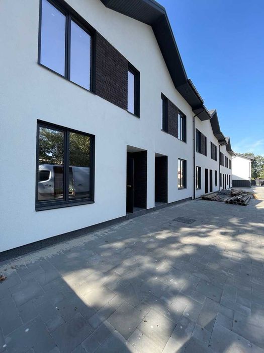 Продам таунхаус в Ірпені біля парку Дубки 90 м кв за 92000$