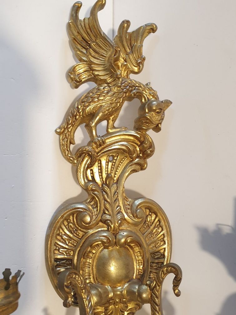 Antigo aplique / candeeiro de parede em bronze dourada com dragào
